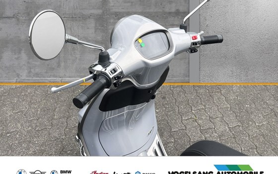 Gebrauchtmotorrad Vespa Primavera Tech 125 - Bild 4