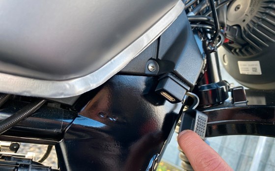 Neufahrzeug Moto Guzzi V9 Bobber Special Edition - Bild 16