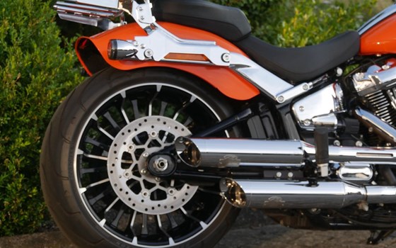 Gebrauchtmotorrad Harley-Davidson Softail Breakout 114 FXBRS - Bild 4