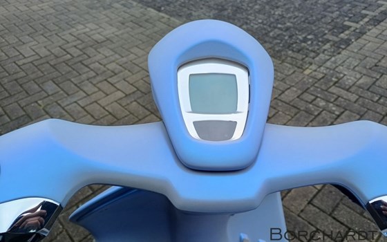 Neufahrzeug Vespa 946 Snake - Bild 14