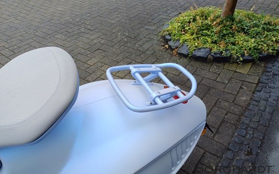 Neufahrzeug Vespa 946 Snake - Bild 17