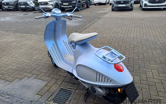 Neufahrzeug Vespa 946 Snake - Bild 7