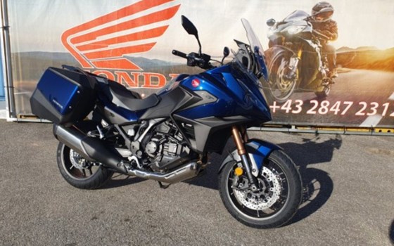 Neufahrzeug Honda NT1100 - Bild 1 Neufahrzeug Honda NT1100 - Bild 1