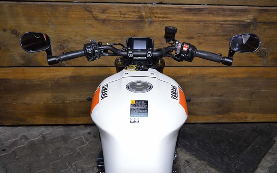 Motorrad Occasion Yamaha XSR900 - Bild 3