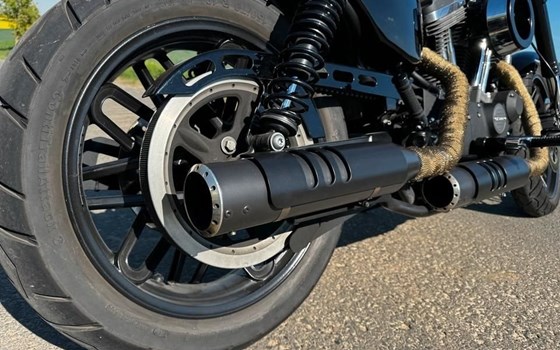 Gebrauchtmotorrad Harley-Davidson Sportster XL 1200CX Roadster - Bild 3 Gebrauchtmotorrad Harley-Davidson Sportster XL 1200CX Roadster - Bild 3