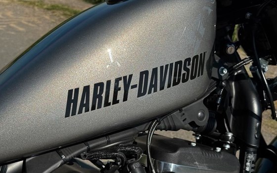 Gebrauchtmotorrad Harley-Davidson Sportster XL 1200CX Roadster - Bild 8 Gebrauchtmotorrad Harley-Davidson Sportster XL 1200CX Roadster - Bild 8