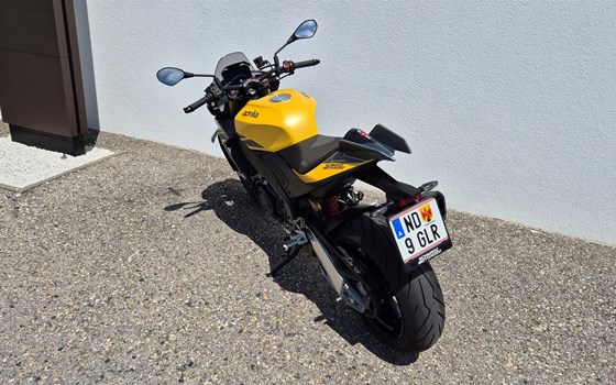 Gebrauchtmotorrad Aprilia Tuono V4 1100 - Bild 9 Gebrauchtmotorrad Aprilia Tuono V4 1100 - Bild 9