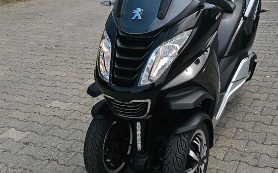 Gebrauchtmotorrad Peugeot Metropolis 400 - Bild 1