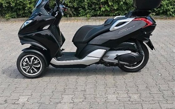 Gebrauchtmotorrad Peugeot Metropolis 400 - Bild 8