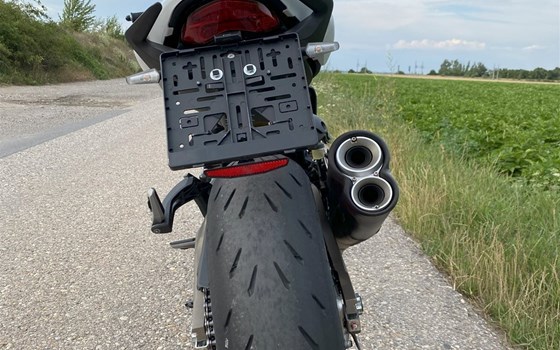 Gebrauchtmotorrad Ducati Monster 821 - Bild 6 Gebrauchtmotorrad Ducati Monster 821 - Bild 6