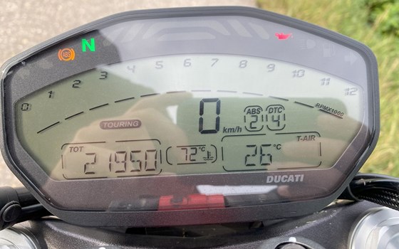Gebrauchtmotorrad Ducati Monster 821 - Bild 8 Gebrauchtmotorrad Ducati Monster 821 - Bild 8