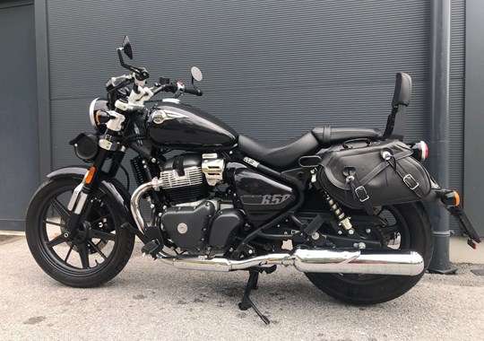 GEBRAUCHTFAHRZEUG Royal Enfield Super Meteor 650