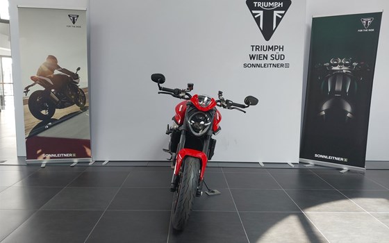 Gebrauchtmotorrad Ducati Monster + - Bild 3 Gebrauchtmotorrad Ducati Monster + - Bild 3