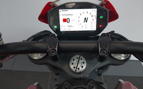 Gebrauchtmotorrad Ducati Monster + - Bild 8 Gebrauchtmotorrad Ducati Monster + - Bild 8