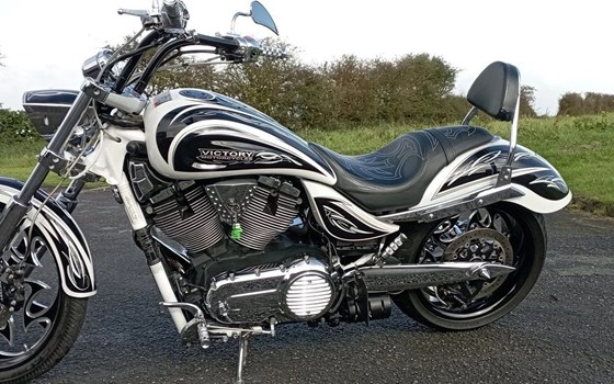 Gebrauchtmotorrad Victory Vegas Jackpot - Bild 12