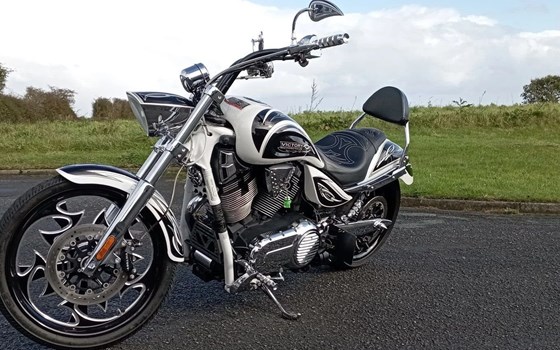 Gebrauchtmotorrad Victory Vegas Jackpot - Bild 2