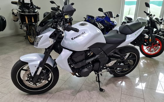 Gebrauchtmotorrad Kawasaki Z 750 - Bild 3 Gebrauchtmotorrad Kawasaki Z 750 - Bild 3