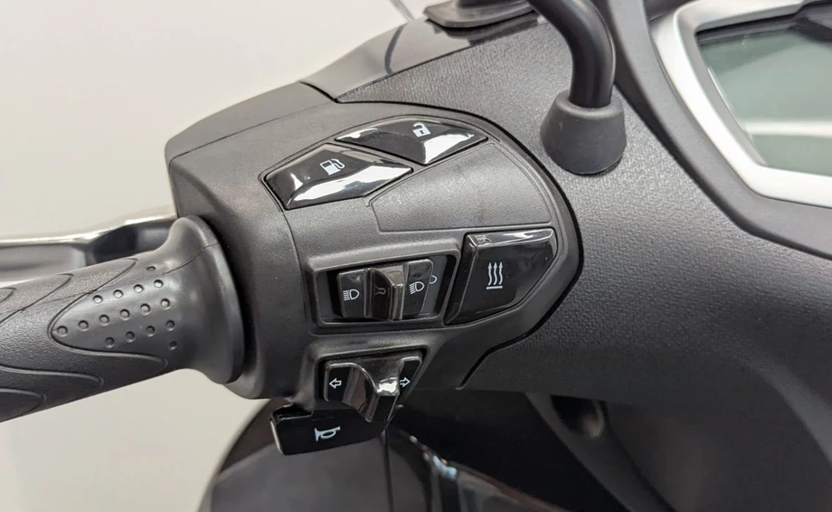 Angebot Piaggio Beverly 400 Bild 6: Angebot Piaggio Beverly 400