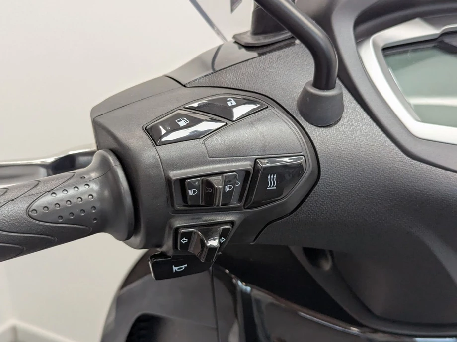 Angebot Piaggio Beverly 400 Bild 6: Angebot Piaggio Beverly 400