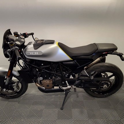 GEBRAUCHTFAHRZEUG Husqvarna Vitpilen 701