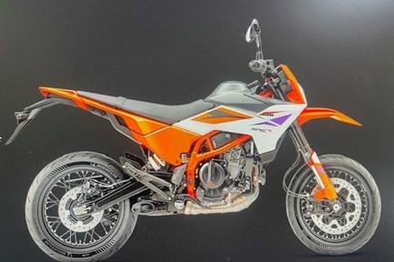 KTM 390 SMC R