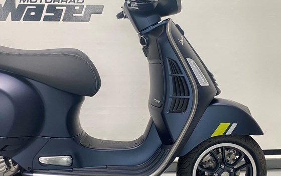 Gebrauchtmotorrad Vespa GTS 300 Super Tech - Bild 3
