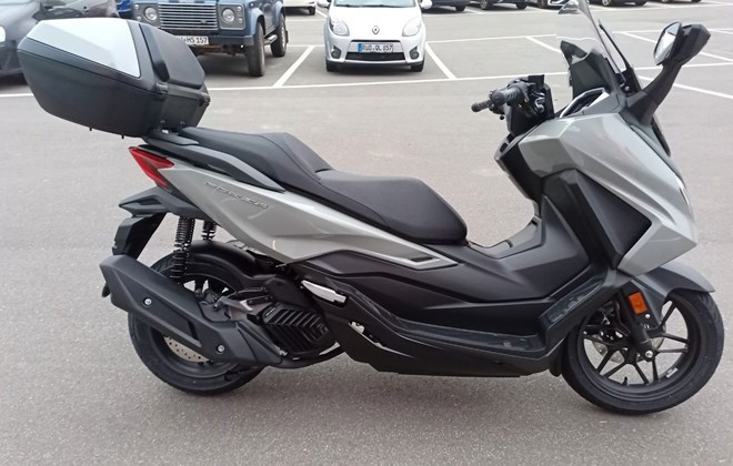 Honda Forza 125