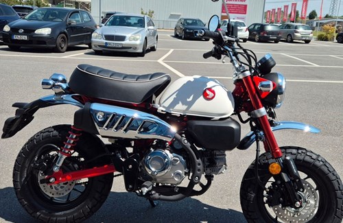 Neumotorrad Honda Monkey 125