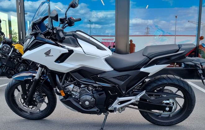 Honda NC750X DCT
