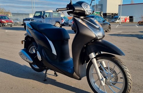 Gebrauchtmotorrad Honda SH Mode 125