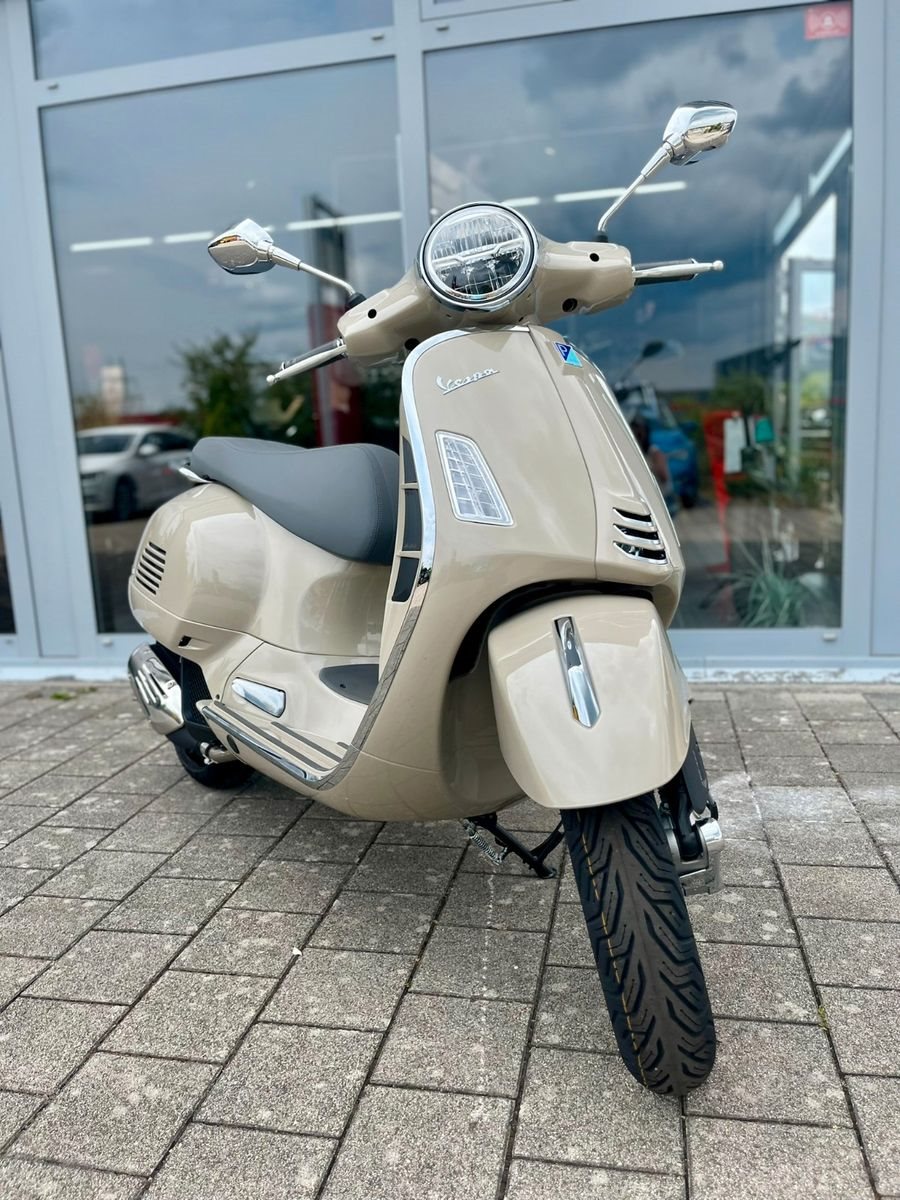 Vespa GTS 125 