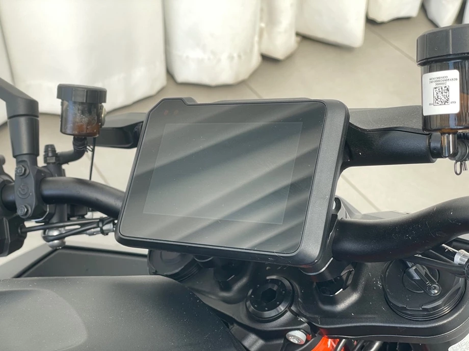 Angebot KTM 1390 Super Duke R EVO Bild 14: Angebot KTM 1390 Super Duke R EVO