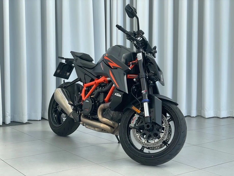 Angebot KTM 1390 Super Duke R EVO Bild 4: Angebot KTM 1390 Super Duke R EVO