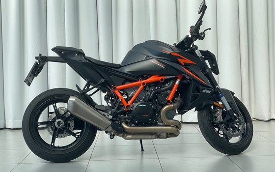 Gebrauchtmotorrad KTM 1390 Super Duke R EVO - Bild 5 Gebrauchtmotorrad KTM 1390 Super Duke R EVO - Bild 5