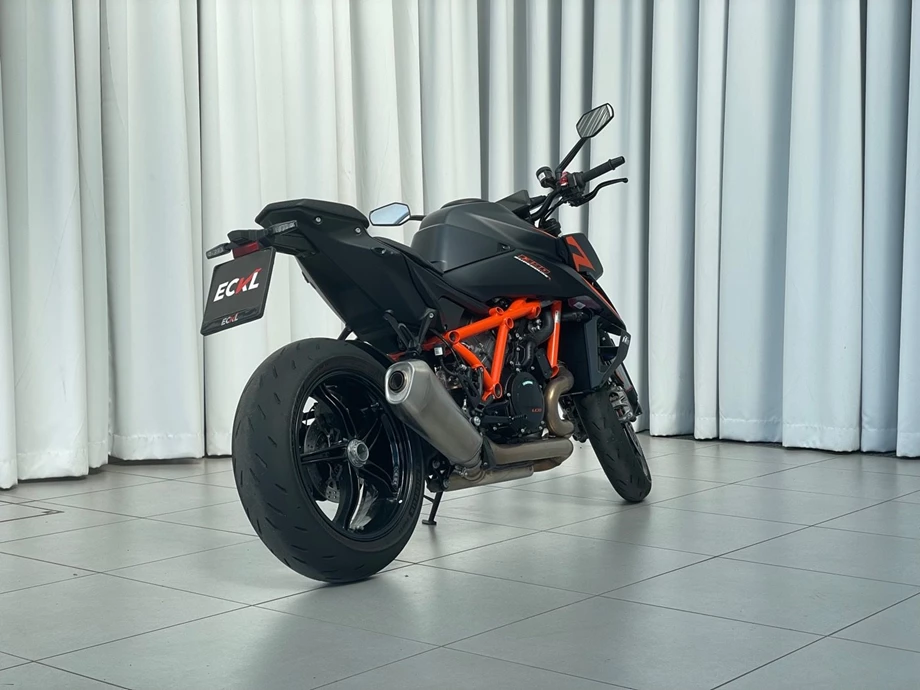 Angebot KTM 1390 Super Duke R EVO Bild 6: Angebot KTM 1390 Super Duke R EVO