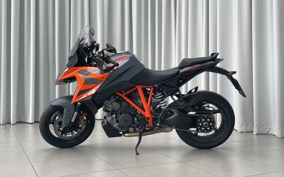 Gebrauchtmotorrad KTM 1290 Super Duke GT - Bild 7 Gebrauchtmotorrad KTM 1290 Super Duke GT - Bild 7