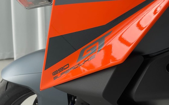 Gebrauchtmotorrad KTM 1290 Super Duke GT - Bild 8