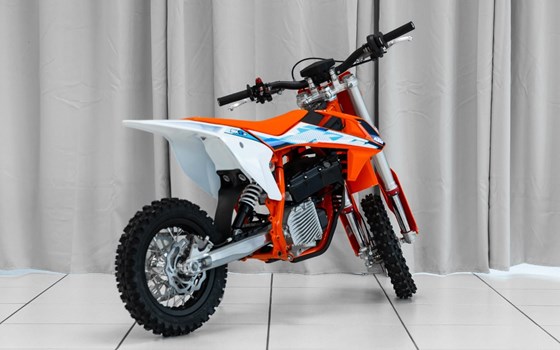 Neufahrzeug KTM SX-E 3 - Bild 5