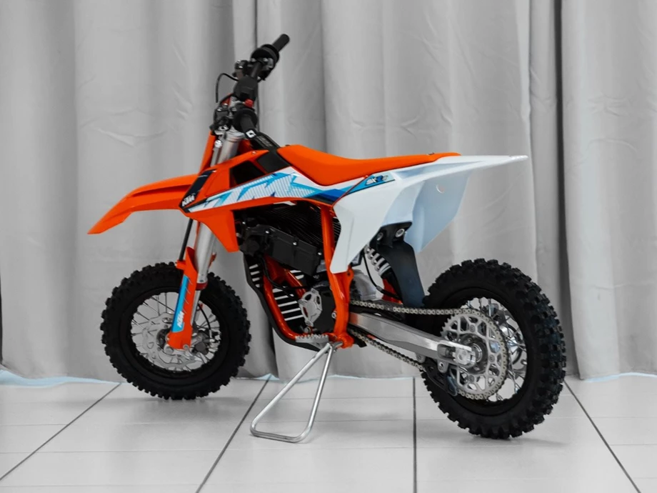 Angebot KTM SX-E 3 Bild 6: Angebot KTM SX-E 3