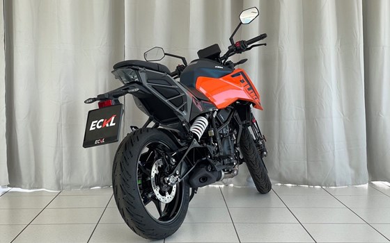 Neufahrzeug KTM 125 Duke - Bild 6