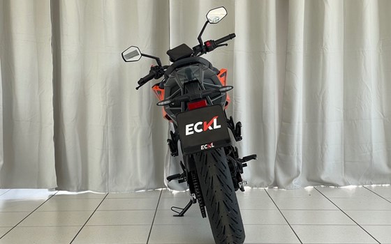 Neufahrzeug KTM 125 Duke - Bild 7