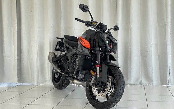 Neufahrzeug KTM 990 Duke - Bild 3 Neufahrzeug KTM 990 Duke - Bild 3