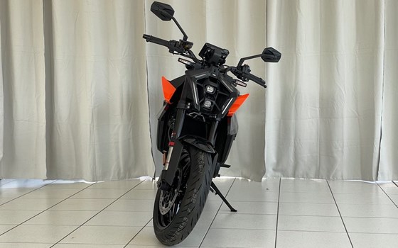 Neufahrzeug KTM 990 Duke - Bild 4 Neufahrzeug KTM 990 Duke - Bild 4
