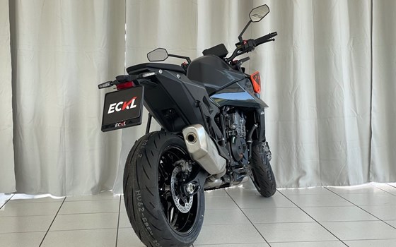 Neufahrzeug KTM 990 Duke - Bild 8 Neufahrzeug KTM 990 Duke - Bild 8