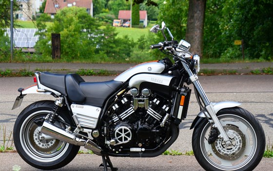 Gebrauchtmotorrad Yamaha V-MAX - Bild 1