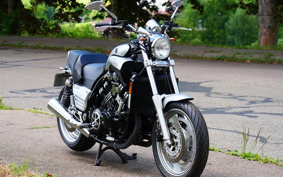 Gebrauchtmotorrad Yamaha V-MAX - Bild 3