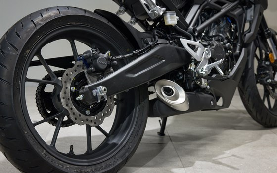 Neufahrzeug Honda CB125R - Bild 5