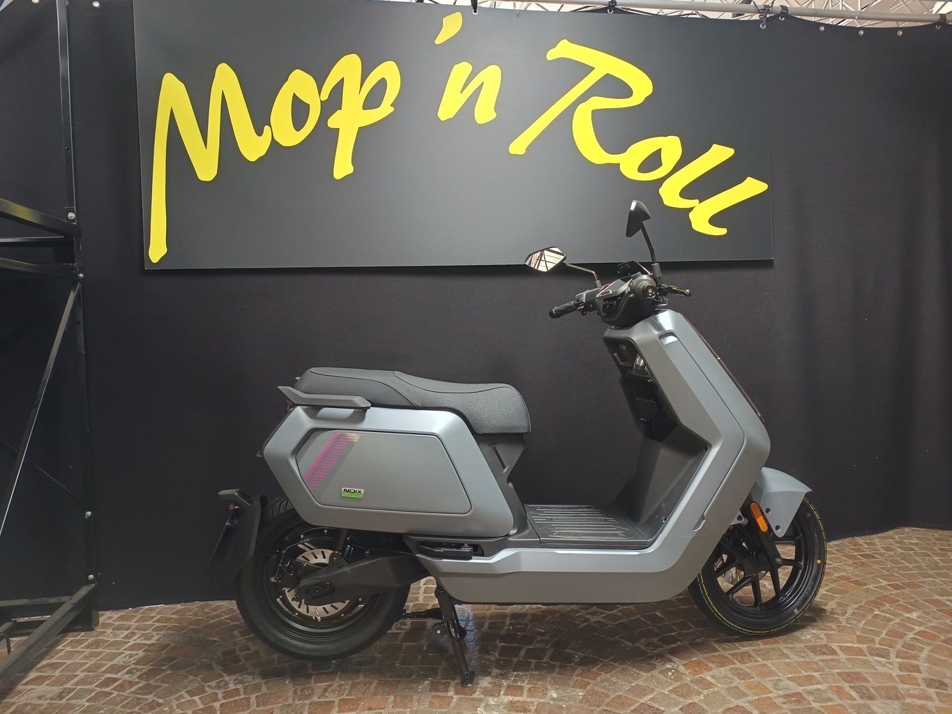 NIU NQiX 150<br />45km/h