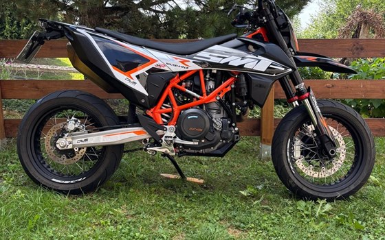 Gebrauchtmotorrad KTM 690 SMC R - Bild 3 Gebrauchtmotorrad KTM 690 SMC R - Bild 3