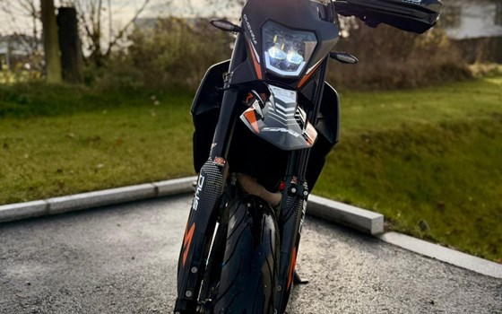 Gebrauchtmotorrad KTM 690 SMC R - Bild 2